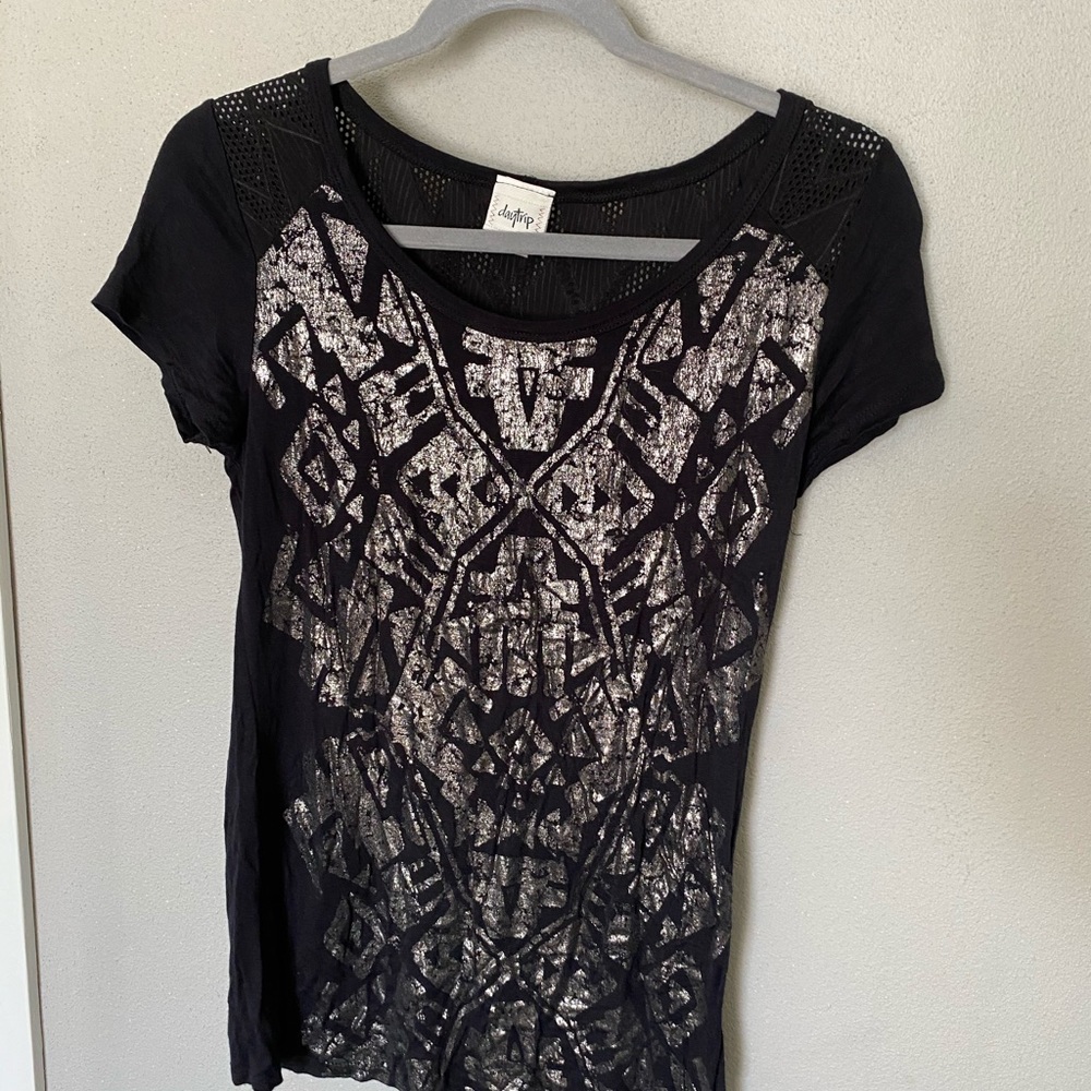 Daytrip Shirt - Black with foil design